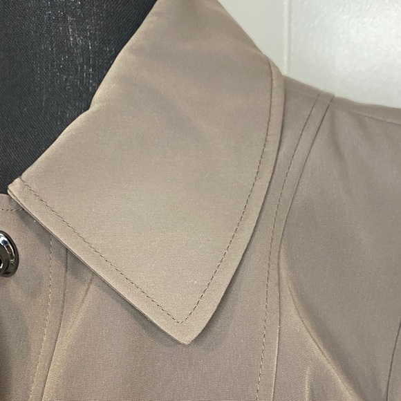 Anne Klein Trench Coat Trenchcoat Side Pockets Toggle Taupe Brown Size Small - Picture 5 of 14